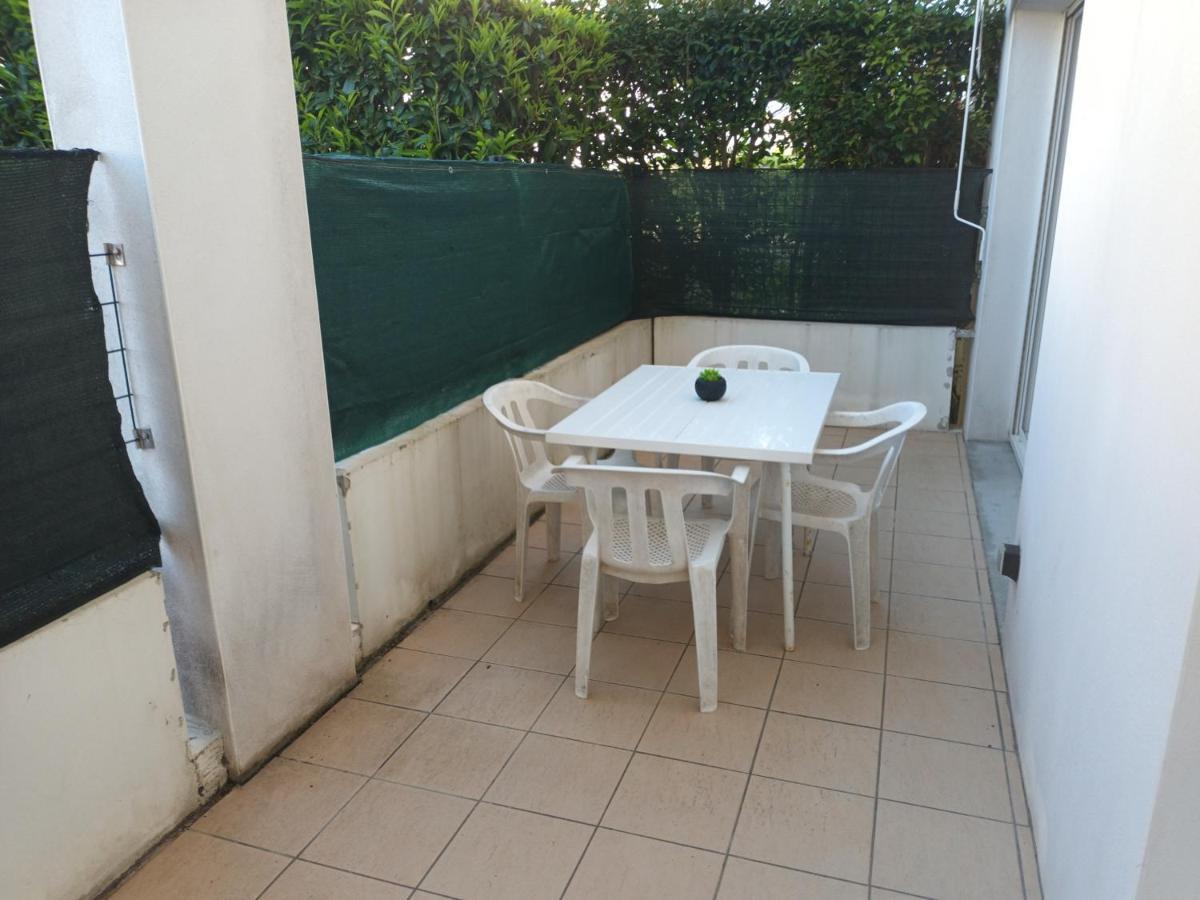 Calme T2 Avec Terrasse A Hendaye, Proche Plage - Fr-1-239-780 Kültér fotó