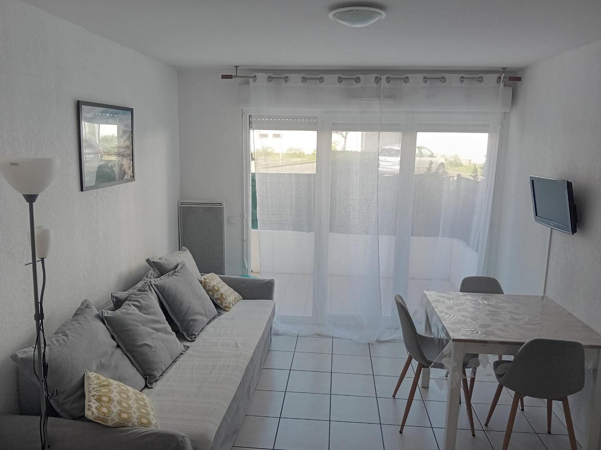 Calme T2 Avec Terrasse A Hendaye, Proche Plage - Fr-1-239-780 Kültér fotó